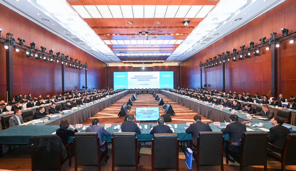 刘明胜出席深化中央企业与重庆市合作座谈会并发言-1