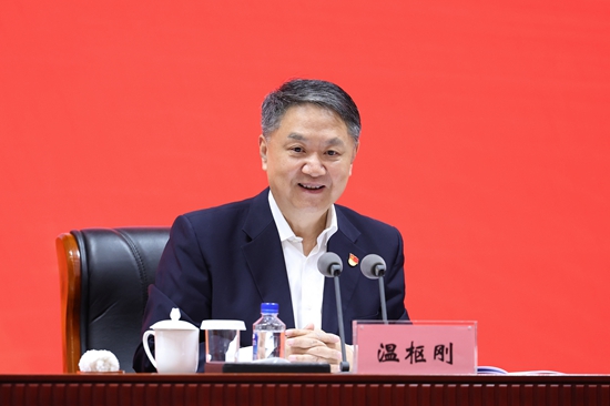 温枢刚出席华能2025年青马工程示范培训班学员论坛暨结业式-2