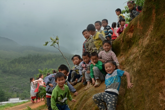 宝莲提灯圆学梦 履责在身照山乡-2