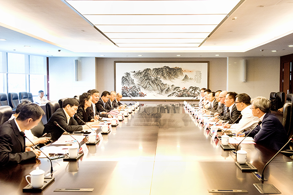 Zhao Jianguo meets with Claudio Facchin of ABB-1