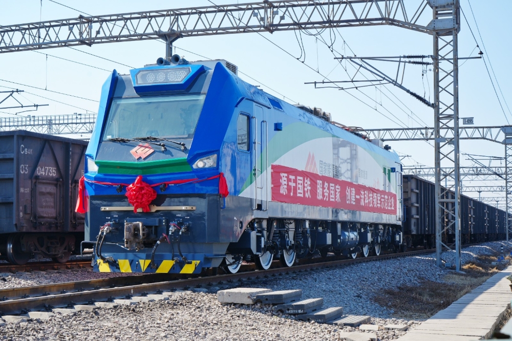我国自主研发首套重载铁路智能调车系统在朔黄铁路投运-1