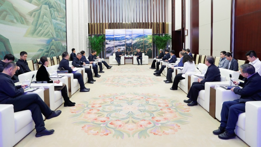 国家电投集团与哈电集团座谈-1