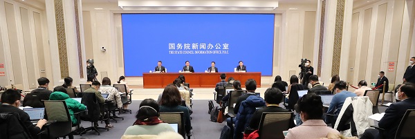 国资委出席国务院新闻办“权威部门话开局”系列主题新闻发布会 张玉卓翁杰明赵世堂出席并回答记者提问-2