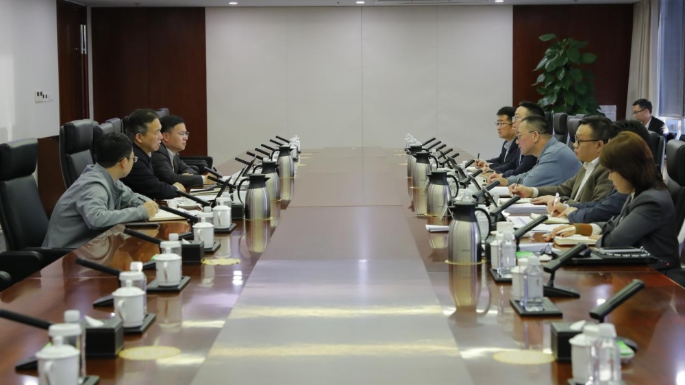 刘明胜到党组宣传部、新闻中心调研-1