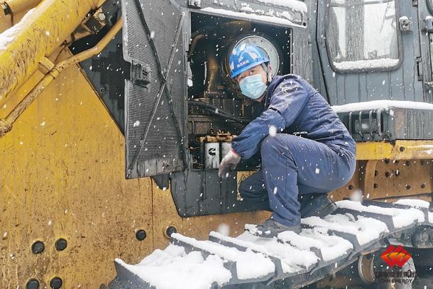 江苏泰州公司浴“雪”奋战全力保障能源供应-1