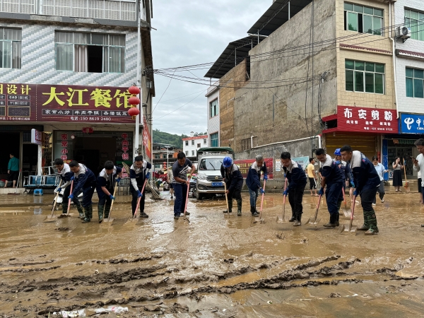 防汛救灾进行时！冲在抢险一线的“电建蓝”-6