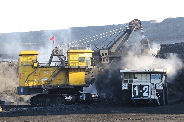 雁宝能源迎风战雪蓄力打好冬季保供攻坚战-1