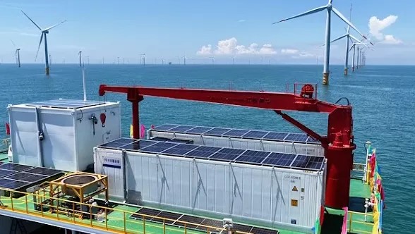 惊涛变良田！全国首个“风渔融合”深海牧场在汕头投产，年产量180吨高端海鱼，还能扛16级台风！-2
