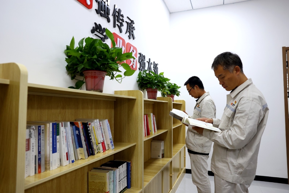 “小书屋”书写“大文章”-1