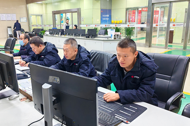 全国首套火电抽汽熔盐储能项目完成顶峰试运-1