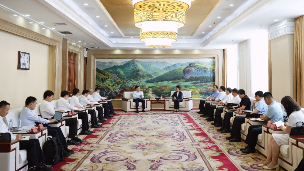 国家电投集团与内蒙古自治区阿拉善盟签署持续深化合作协议-1