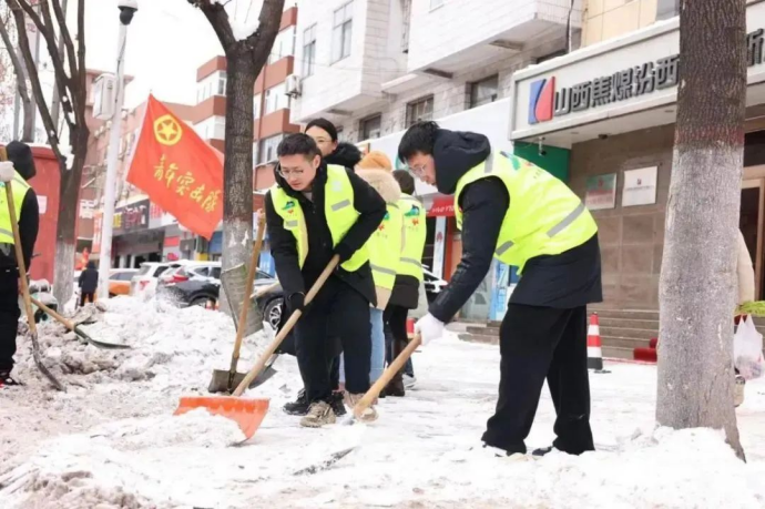 共青团中央官微：鏖战风雪，有你们，很燃！-16