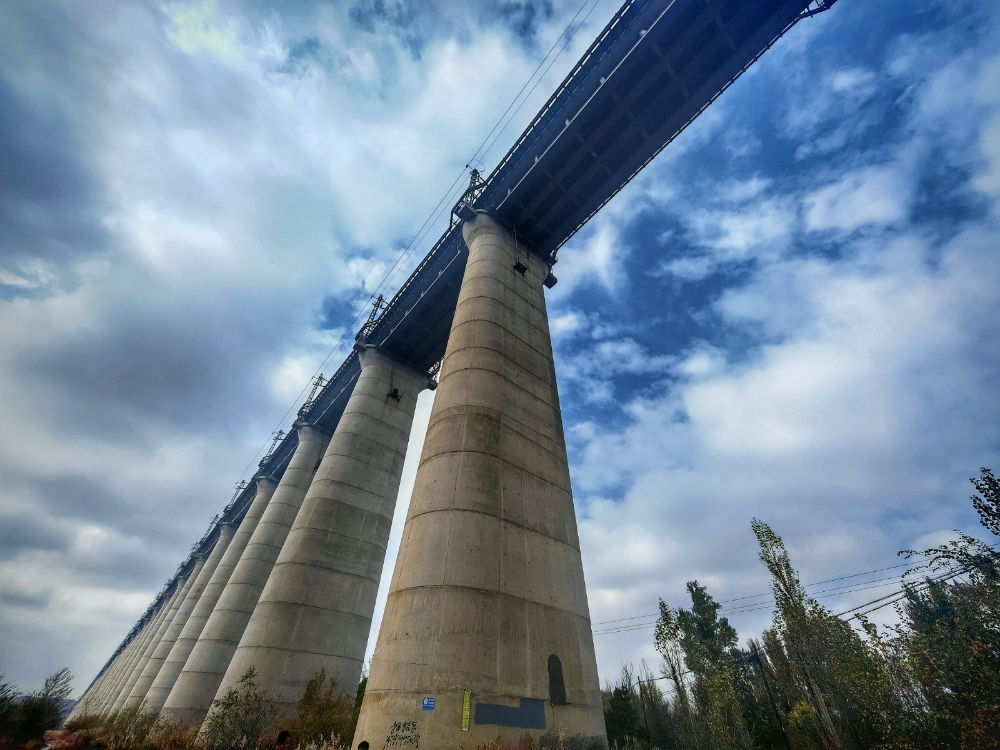 一双铁脚板踏出应急“安全图”-2